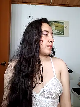 Emi chik online show from 02/01/26, 10:36