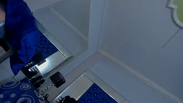 Eyleen Santos online show from 11/30/25, 07:40