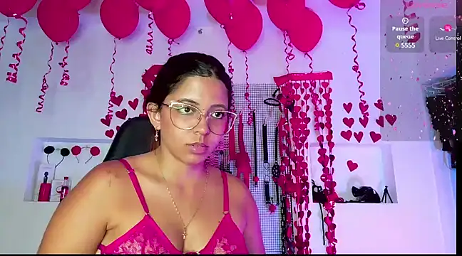 Snapshot of Megaan_Greey chatting on 02/14/25, 10:36 Megaan Greey online show from 02/14/25, 10:36