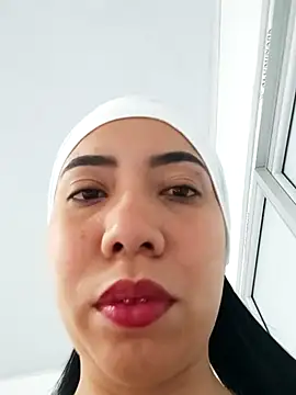 Sweet hot mia online show from 11/18/25, 01:26