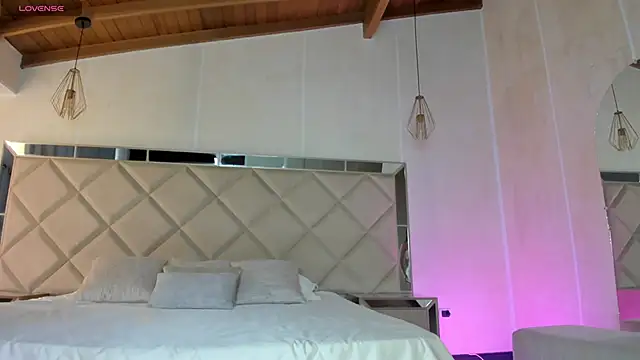 KatieNolan 1 online show from 03/19/25, 06:44