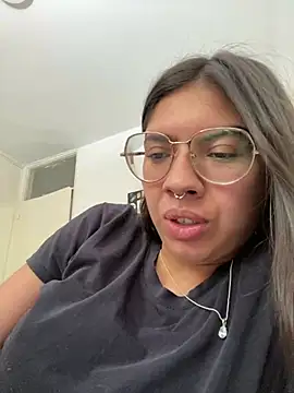 Snapshot of Argentiiniita chatting on 01/10/25, 08:04 Argentiiniita online show from 01/10/25, 08:04