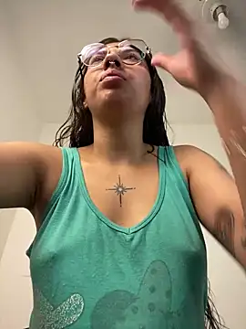 Snapshot of Argentiiniita chatting on 03/06/25, 10:15 Argentiiniita online show from 03/06/25, 10:15