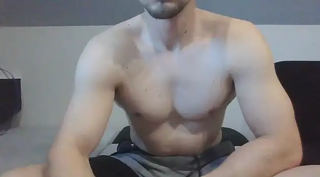 Snapshot of LoveEveryWet chatting on 03/18/25, 08:03 LoveEveryWet online show from 03/18/25, 08:03