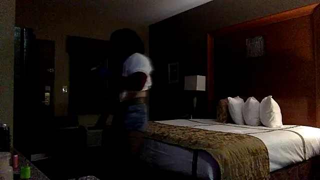 Youcunn online show from 03/18/26, 07:28