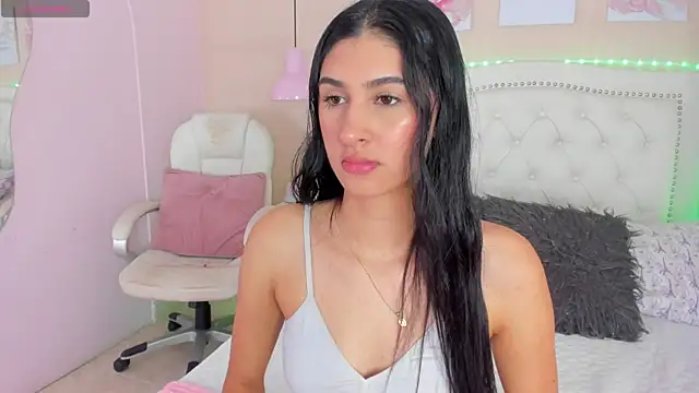 Ashley Evans18 online show from 01/04/25, 11:33