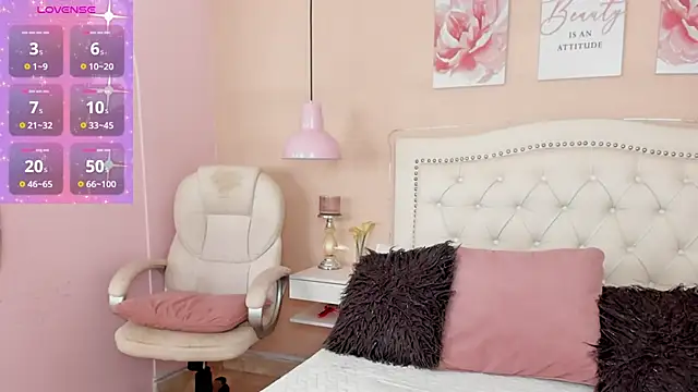 Ashley Evans18 online show from 02/26/25, 12:03