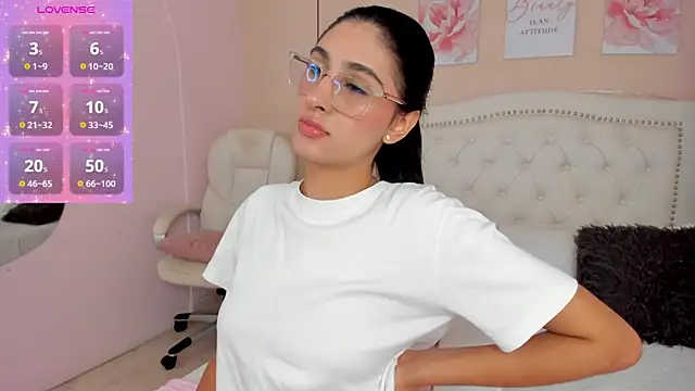 Ashley Evans18 online show from 02/28/25, 11:58