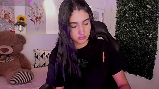 Ashley Evans18 online show from 11/08/25, 02:17