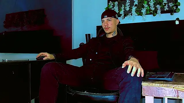 HannibalLester online show from 04/21/26, 04:30