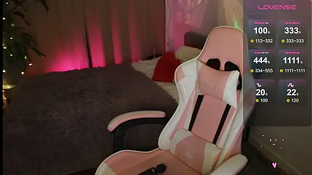 VasilisaRedHooot online show from 02/22/25, 05:13