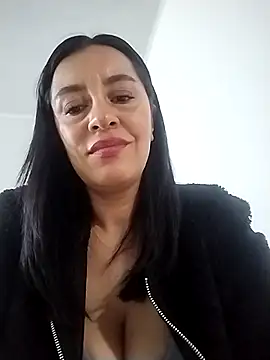 hailey85 online show from 05/02/26, 04:12