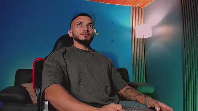 maximusclark1 online show from 01/08/26, 02:58