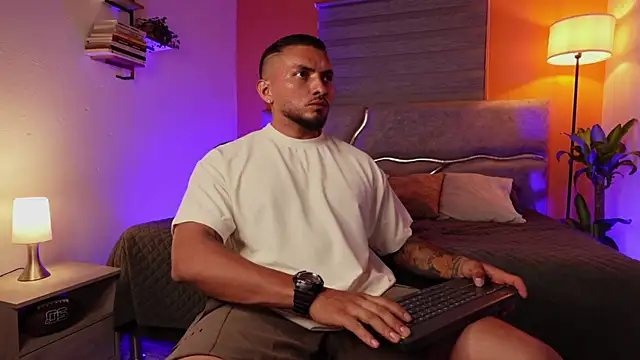 maximusclark1 online show from 06/13/26, 02:09