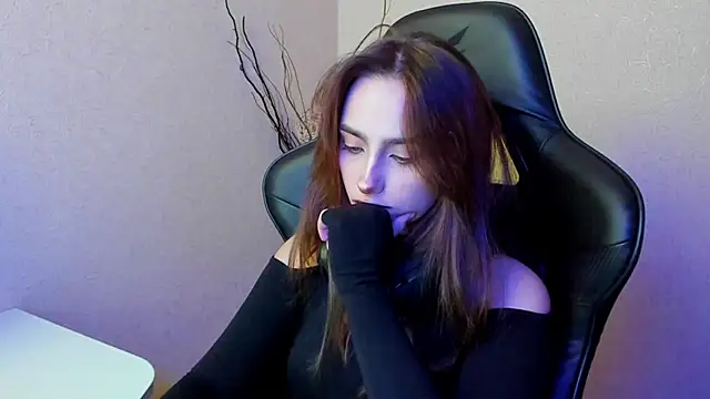 Snapshot of SilverDream chatting on 01/09/25, 11:34 SilverDream online show from 01/09/25, 11:34