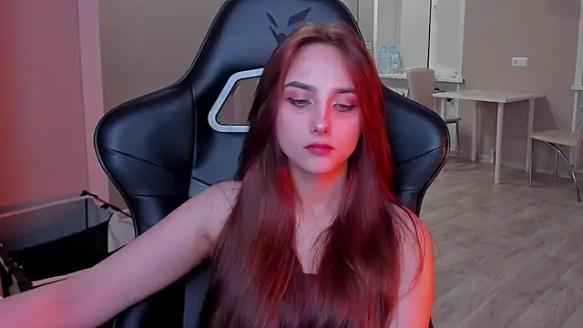 Snapshot of SilverDream chatting on 11/07/25, 09:26 SilverDream online show from 11/07/25, 09:26