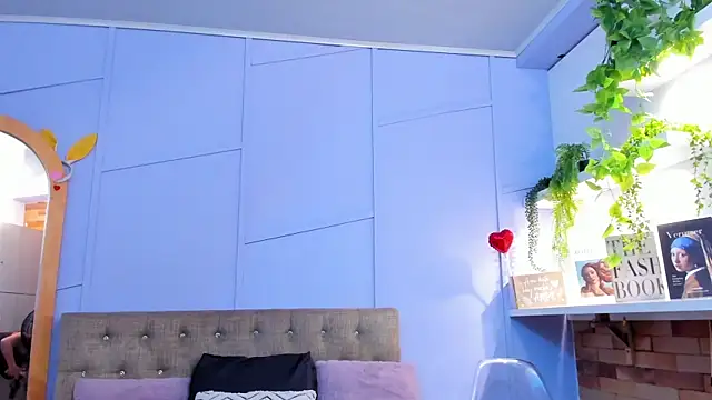 nathalie rossel online show from 09/09/25, 07:52