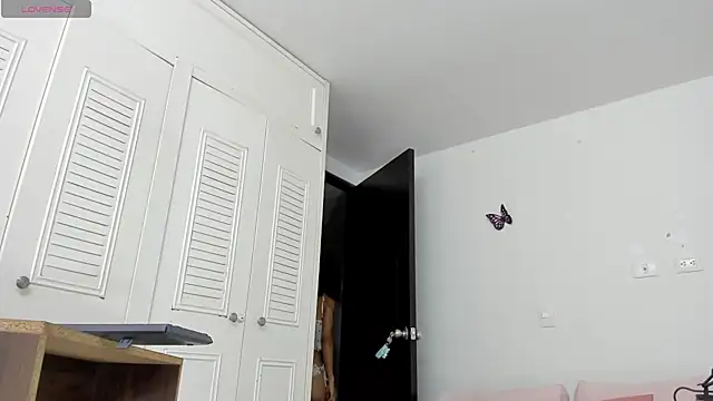 Snapshot of sweet_amalia4 chatting on 06/02/26, 01:29 sweet amalia4 online show from 06/02/26, 01:29