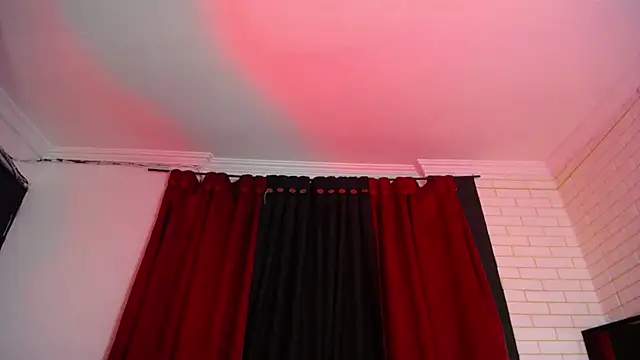 Snapshot of NYX1126 chatting on 02/03/26, 11:37 NYX1126 online show from 02/03/26, 11:37