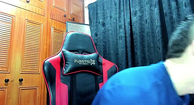 Snapshot of Dimitri_higth420 chatting on 01/15/25, 01:12 Dimitri higth420 online show from 01/15/25, 01:12