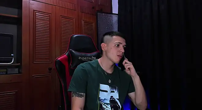 Snapshot of Dimitri_higth420 chatting on 01/18/25, 11:11 Dimitri higth420 online show from 01/18/25, 11:11