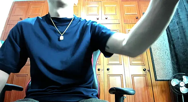 Snapshot of Dimitri_higth420 chatting on 01/25/25, 01:10 Dimitri higth420 online show from 01/25/25, 01:10