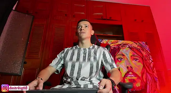 Snapshot of Dimitri_higth420 chatting on 01/29/25, 12:01 Dimitri higth420 online show from 01/29/25, 12:01