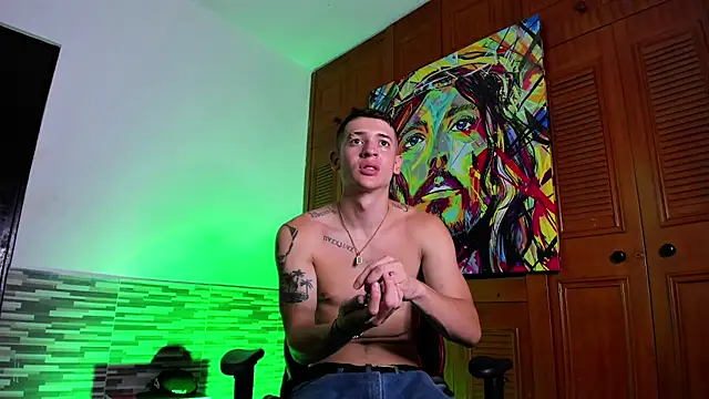 Snapshot of Dimitri_higth420 chatting on 02/06/25, 01:05 Dimitri higth420 online show from 02/06/25, 01:05