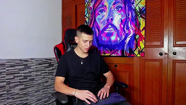 Snapshot of Dimitri_higth420 chatting on 03/04/25, 01:01 Dimitri higth420 online show from 03/04/25, 01:01