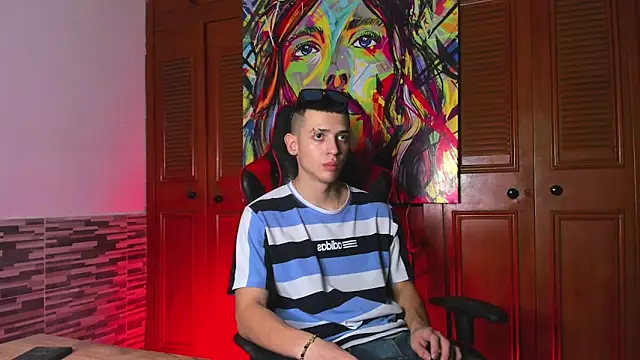 Snapshot of Dimitri_higth420 chatting on 03/13/25, 03:00 Dimitri higth420 online show from 03/13/25, 03:00