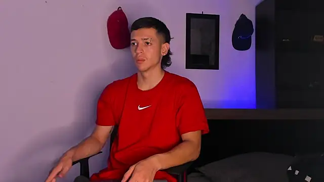 Snapshot of Dimitri_higth420 chatting on 09/20/25, 03:57 Dimitri higth420 online show from 09/20/25, 03:57