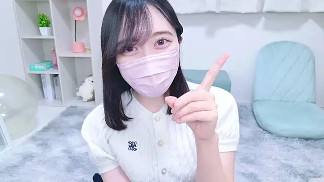 Snapshot of Yurie_ chatting on 01/26/25, 05:56 Yurie online show from 01/26/25, 05:56