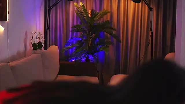 GinaValentinna online show from 02/28/25, 07:03