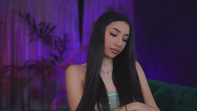 GinaValentinna online show from 11/19/25, 07:58