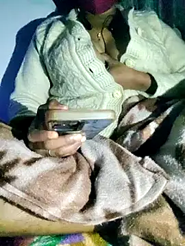 Snapshot of lovelyruhi chatting on 12/12/24, 06:31 lovelyruhi online show from 12/12/24, 06:31