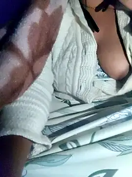 Snapshot of lovelyruhi chatting on 12/14/24, 06:09 lovelyruhi online show from 12/14/24, 06:09