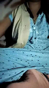 Snapshot of lovelyruhi chatting on 12/15/24, 05:42 lovelyruhi online show from 12/15/24, 05:42