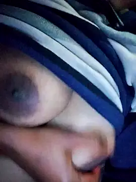 Snapshot of lovelyruhi chatting on 12/25/24, 09:45 lovelyruhi online show from 12/25/24, 09:45