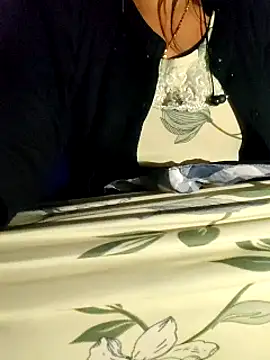 Snapshot of lovelyruhi chatting on 02/06/25, 06:35 lovelyruhi online show from 02/06/25, 06:35