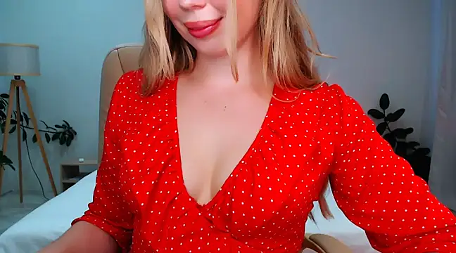 Snapshot of NaughtyNylonFeet chatting on 01/01/25, 04:18 NaughtyNylonFeet online show from 01/01/25, 04:18