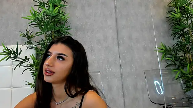 KatelynSparks online show from 02/21/25, 06:29