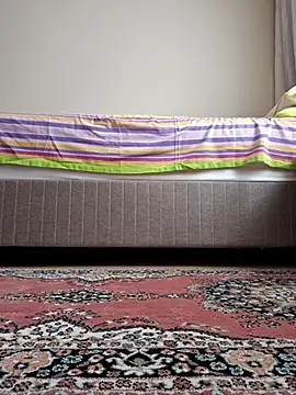 Snapshot of nyraminyon chatting on 09/28/25, 08:31 nyraminyon online show from 09/28/25, 08:31