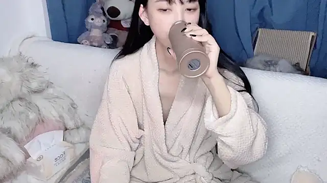 Lili-2 online show from 11/20/25, 04:51