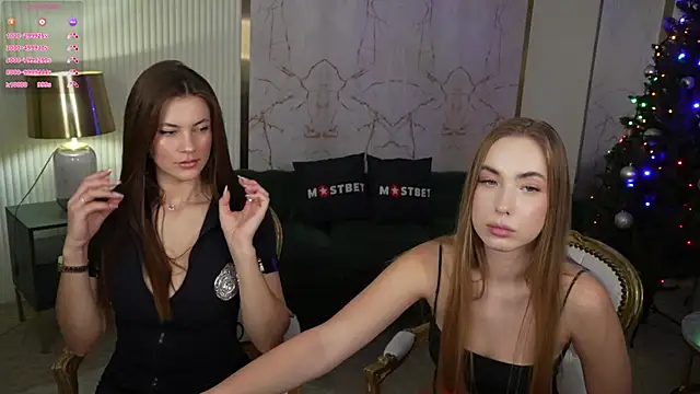 Julia  Star  online show from 12/05/24, 11:27