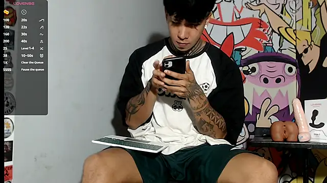 Nickhot0609 online show from 03/17/25, 10:17