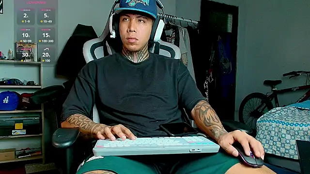 Nickhot0609 online show from 10/09/25, 04:27