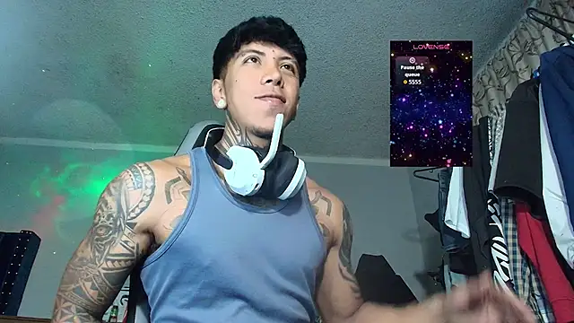 Nickhot0609 online show from 11/28/25, 12:35