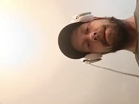 axelongshaft69 online show from 05/17/26, 02:46