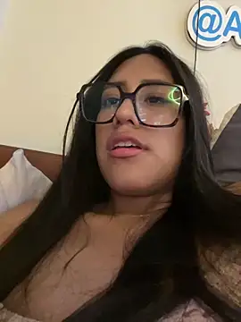 AleFantasy0001 online show from 12/03/25, 05:55