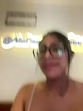 AleFantasy0001 online show from 01/14/26, 07:52